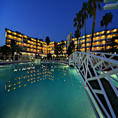 Seaden Corolla Hotel